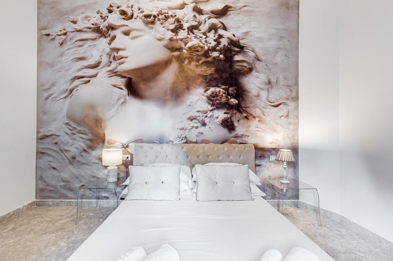 Trevi Fountain - NEW! - Your Italian Holidays Roma Esterno foto